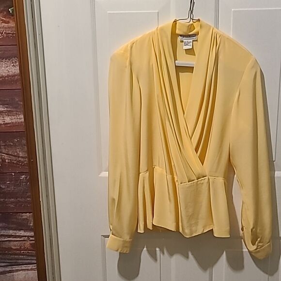 Ladies Size 6 Evan Picone Long Sleeve Yellow Blouse - Picture 1 of 5